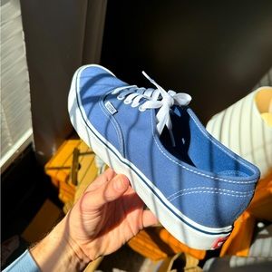Vans Authentic Ultralight Mens 10